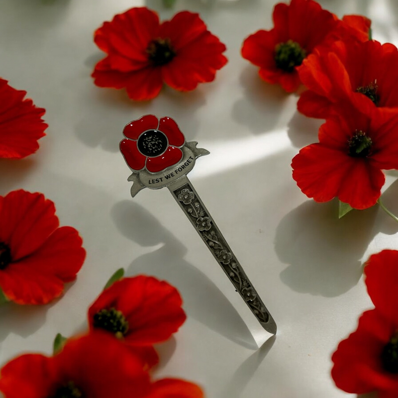 'Lest We Forget' Poppy Kilt Pin